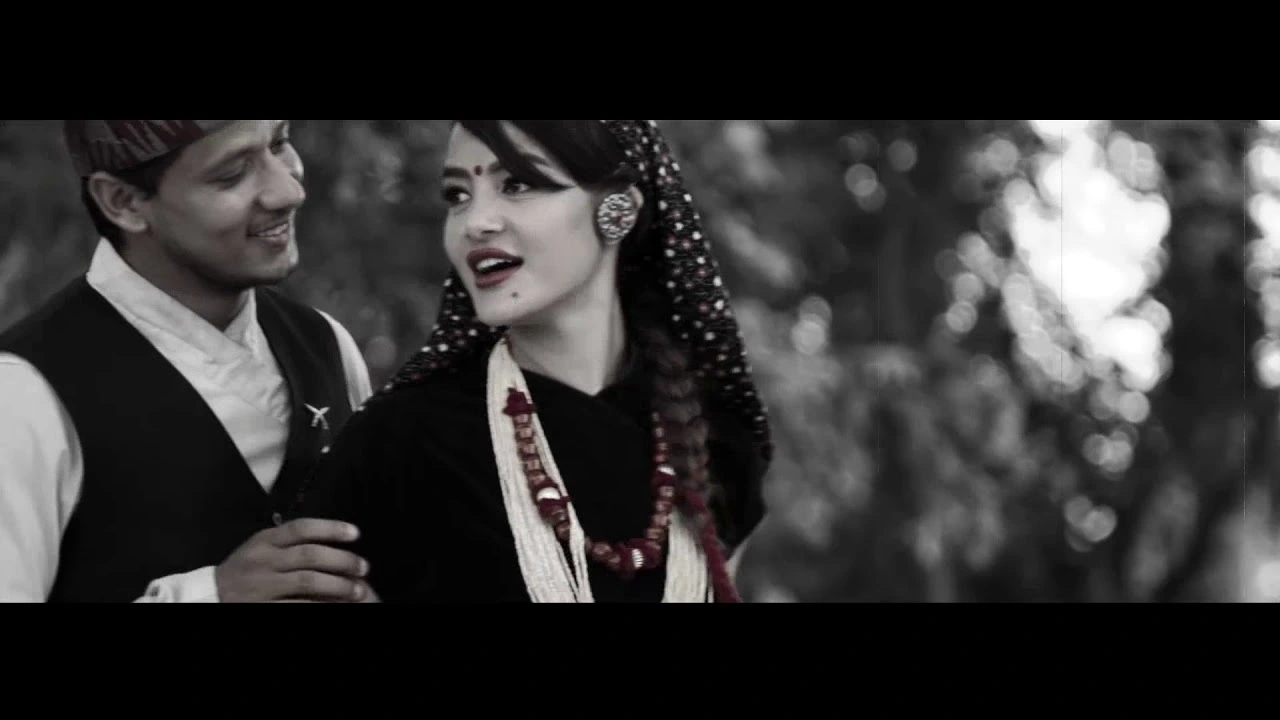 Namana Laaj Yesari Lyrics